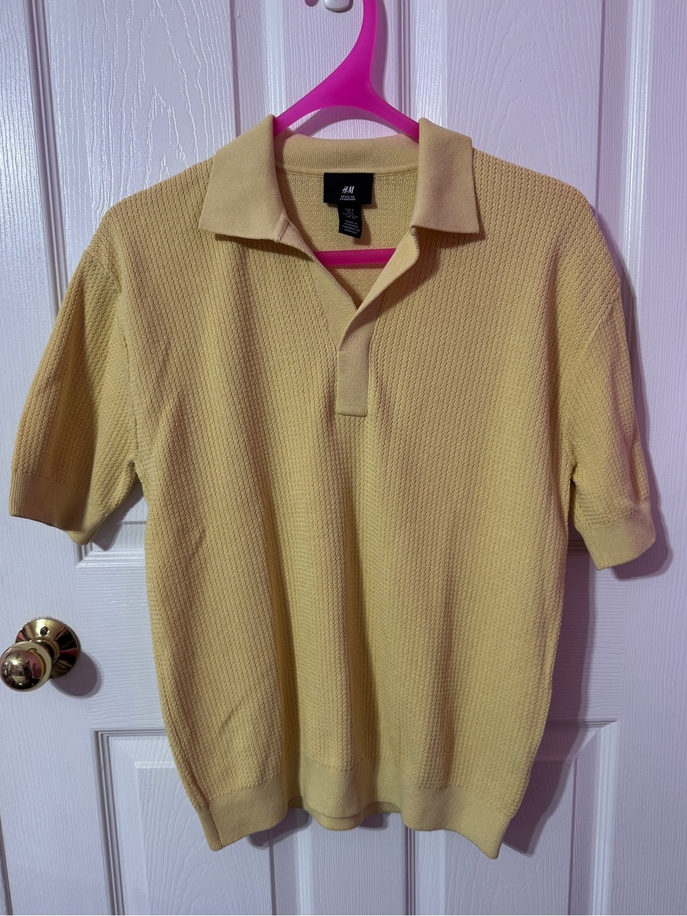 H&M Men’s Light Yellow Textured Polo